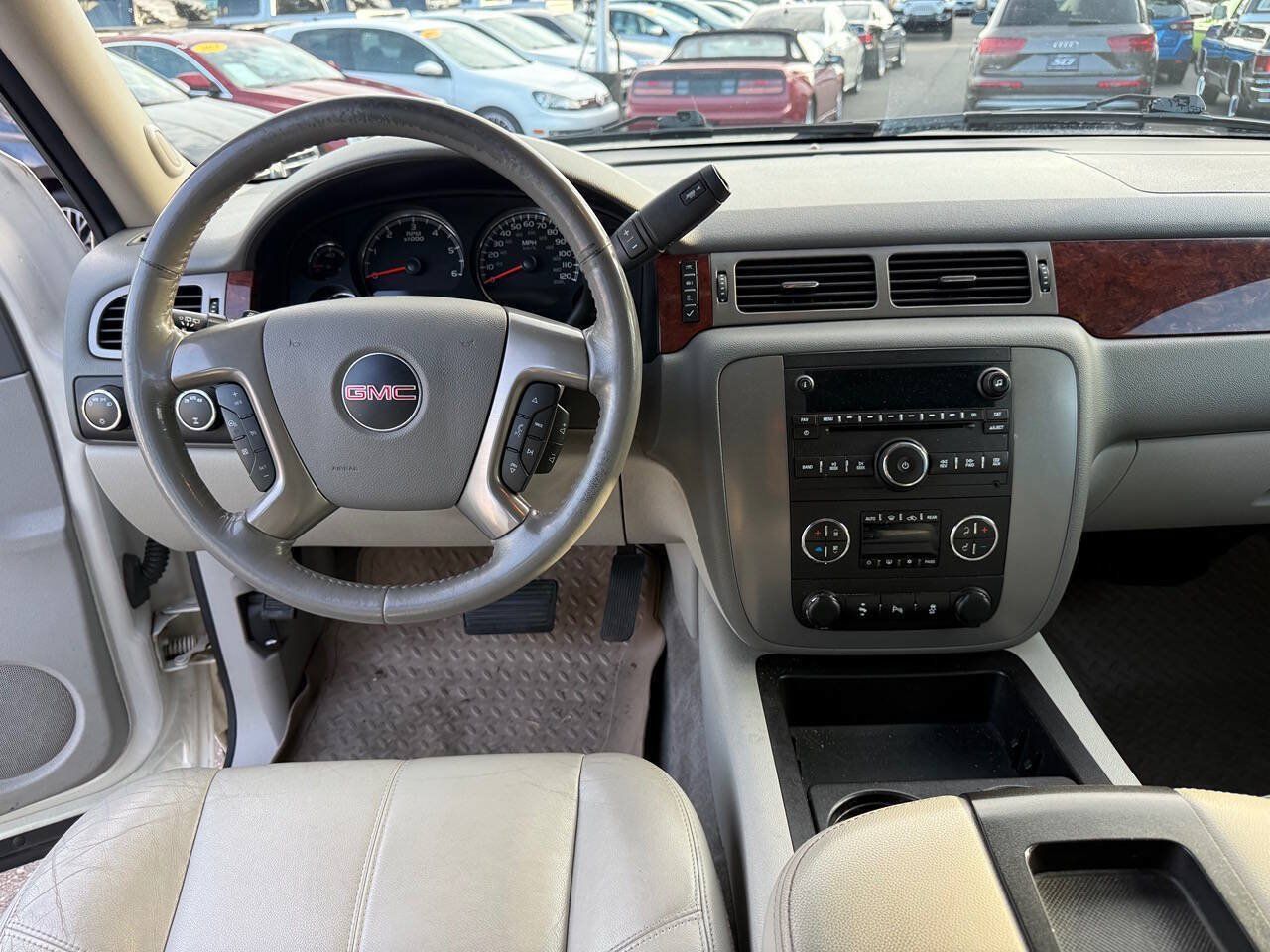 Used 2012 GMC Yukon SLT w/ SLT-2 Equipment Package AWD/4WD image 16