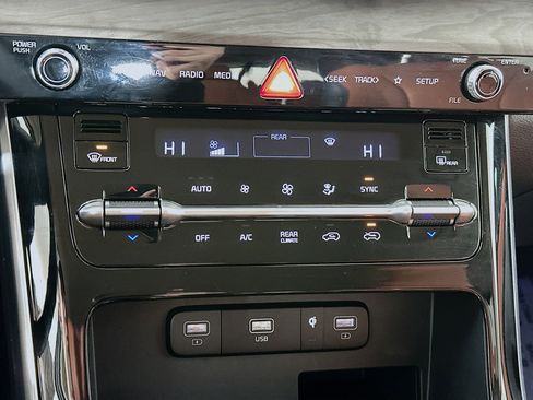 Used 2024 Kia Carnival SX FWD image 16