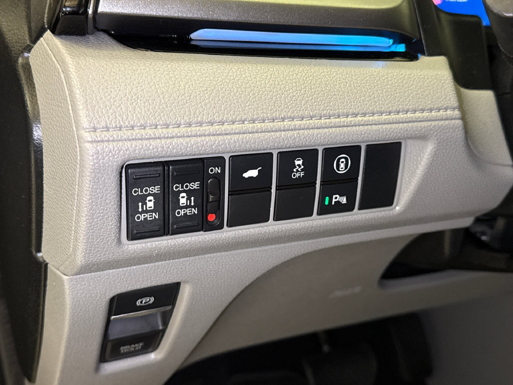 Certified 2024 Honda Odyssey Touring image 23