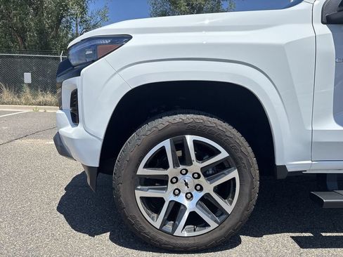 Used 2024 Chevrolet Colorado Z71 w/ Advanced Trailering Package AWD/4WD image 38