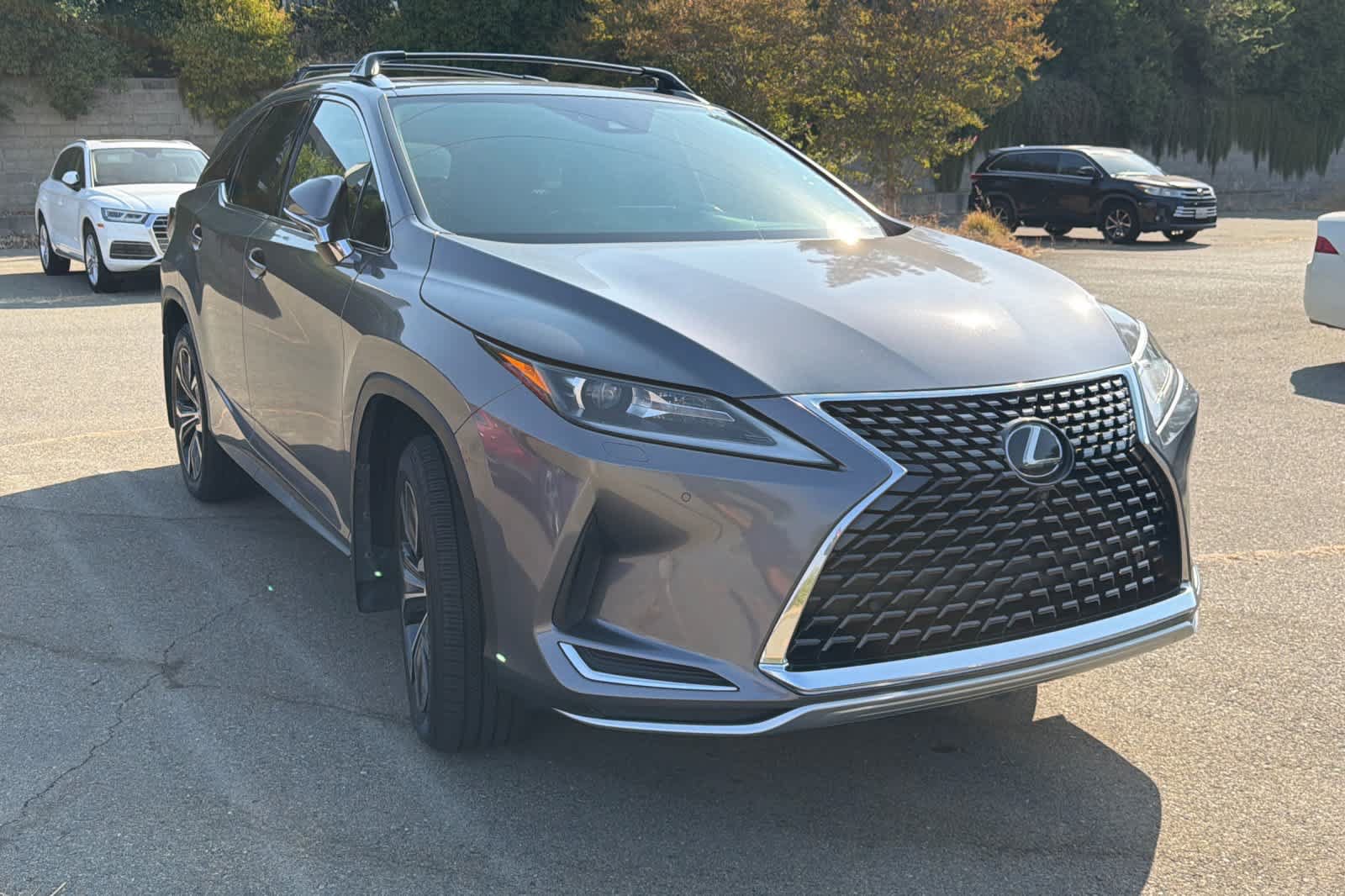 Used 2021 Lexus RX 350L Premium w/ Premium Package AWD/4WD image 3