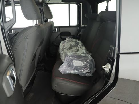 Used 2023 Jeep Gladiator Rubicon w/ Trailer Tow Package image 10