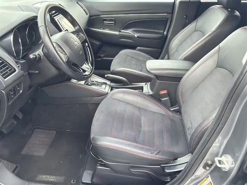 Used 2024 Mitsubishi Outlander Sport SE image 10