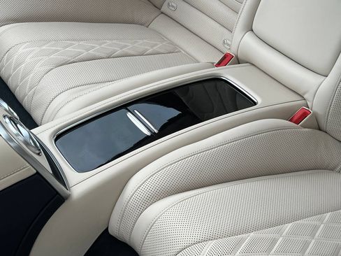 Used 2019 Mercedes-Benz S 560 4MATIC Coupe image 19