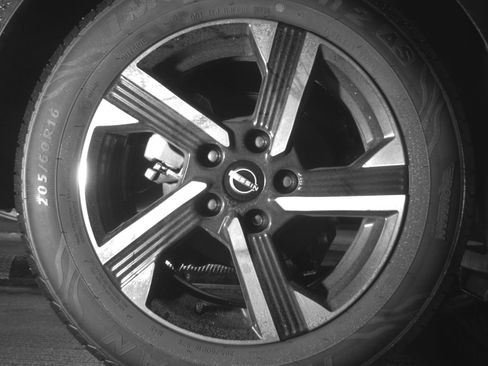 Used 2025 Nissan Sentra SV FWD image 15