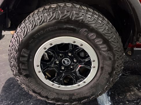 Used 2023 Ford Bronco Black Diamond w/ Sasquatch Package AWD/4WD image 7