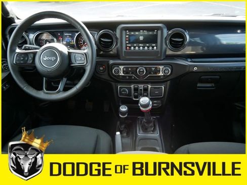 Used 2022 Jeep Wrangler Unlimited Sport image 17