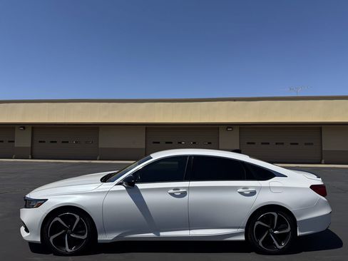 Used 2022 Honda Accord Sport Special Edition image 4