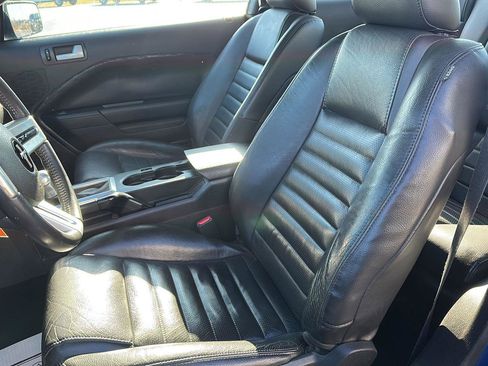 Used 2009 Ford Mustang GT Premium image 11