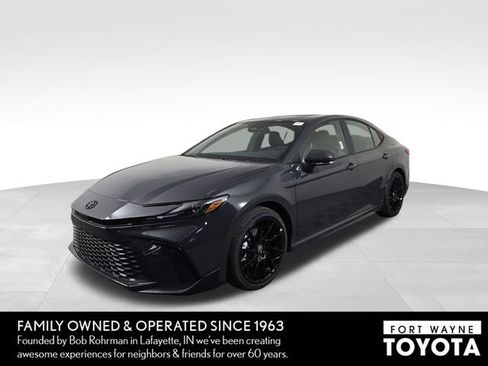 New 2026 Toyota Camry SE image 3