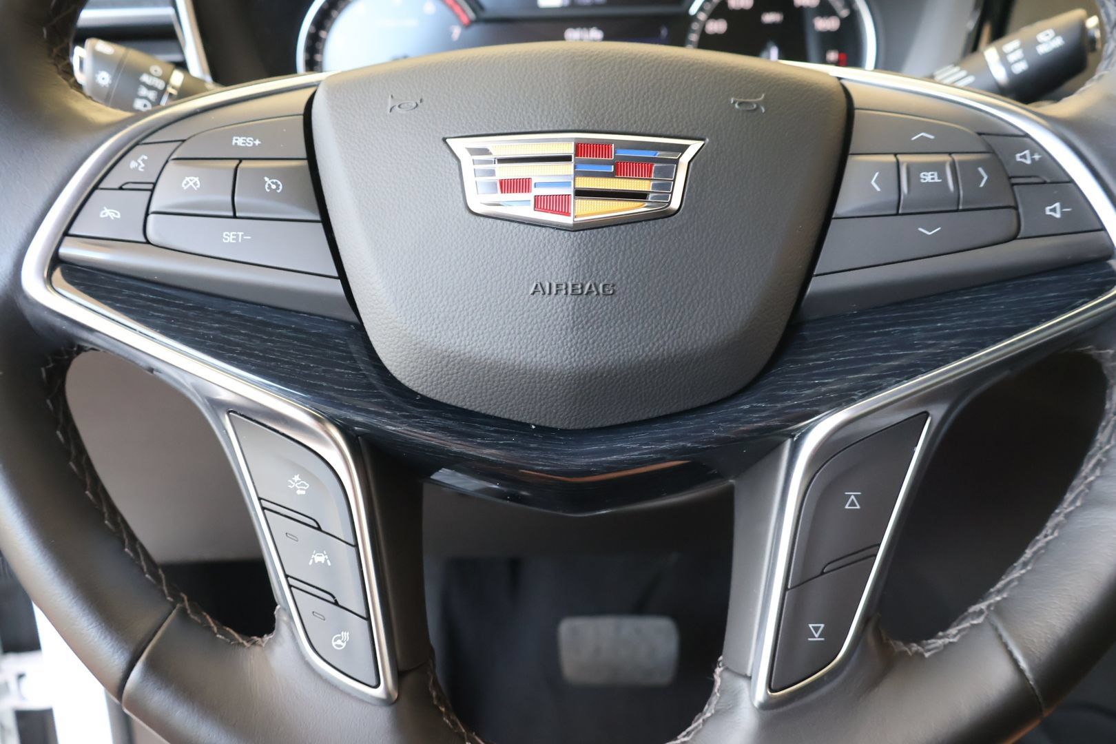 Used 2024 Cadillac XT5 Premium Luxury FWD image 19