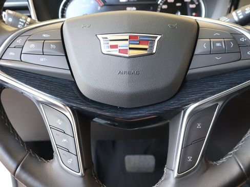 Used 2024 Cadillac XT5 Premium Luxury FWD image 19