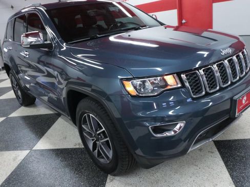 Used 2021 Jeep Grand Cherokee Limited image 31