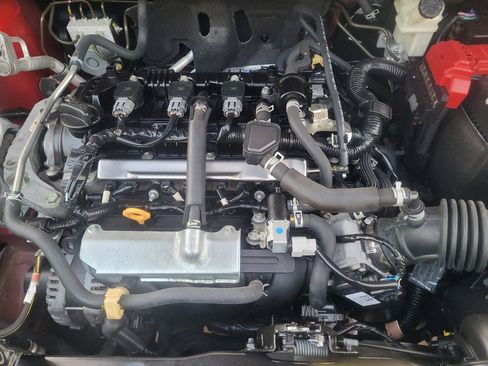 Used 2021 Nissan Kicks SV FWD image 30