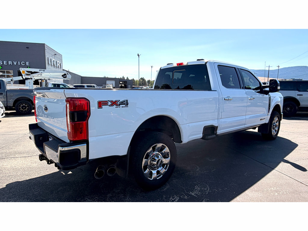 Used 2023 Ford F350 Lariat w/ Lariat Ultimate Package AWD/4WD image 10