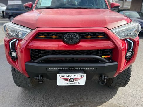 Used 2016 Toyota 4Runner SR5 image 12