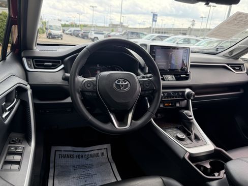Used 2019 Toyota RAV4 Limited w/ All Weather Liner Package AWD/4WD image 28