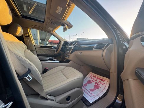 Used 2016 Mercedes-Benz GL 450 GL 450 4MATIC AWD 4dr SUV image 22