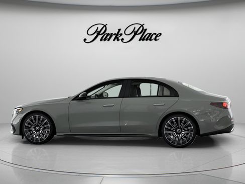 Used 2026 Mercedes-Benz E 350 Sedan image 8