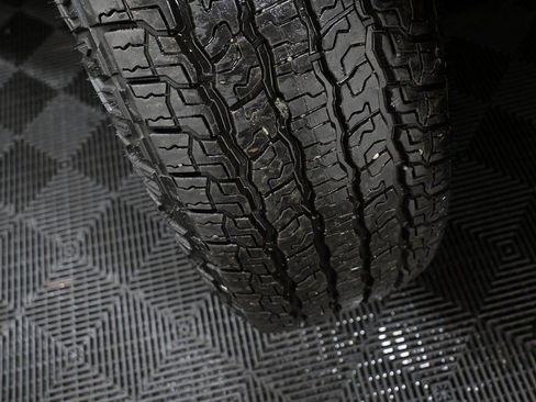 Used 2018 Chevrolet Silverado 1500 LT w/ All Star Edition image 19