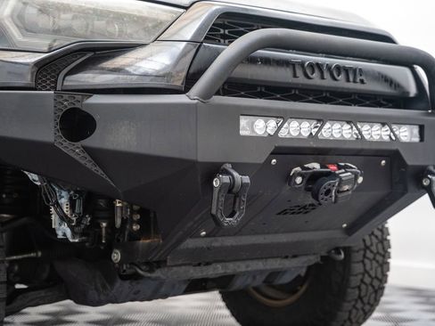 Used 2019 Toyota 4Runner TRD Off-Road AWD/4WD image 11