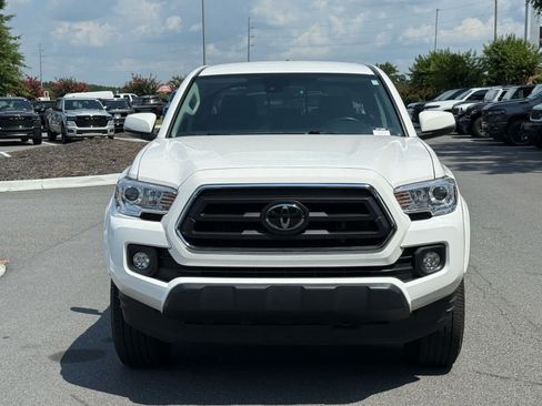 Used 2022 Toyota Tacoma SR5 w/ Technology Package RWD image 8