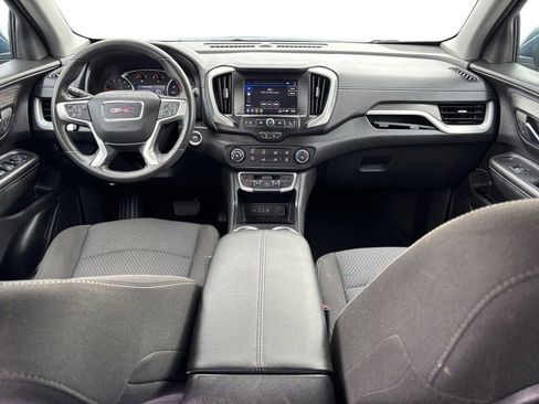 Used 2024 GMC Terrain SLE image 17