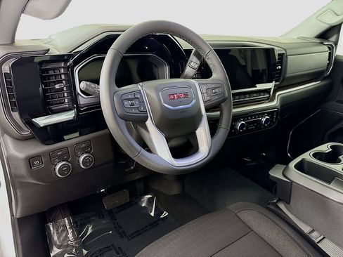 New 2026 GMC Sierra 1500 Elevation image 9