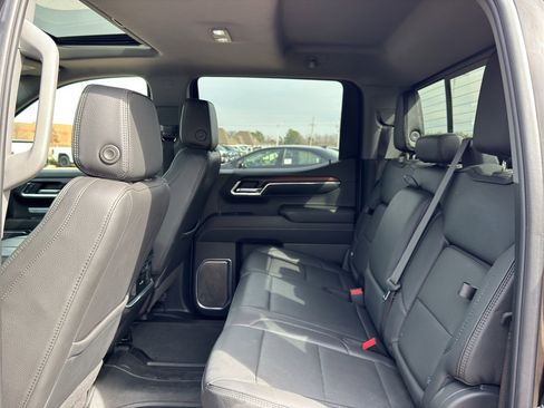 Used 2024 GMC Sierra 1500 Denali image 14