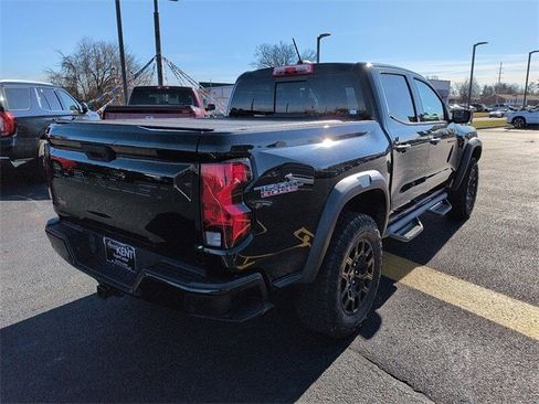 Used 2023 Chevrolet Colorado Trail Boss w/ Technology Package image 6