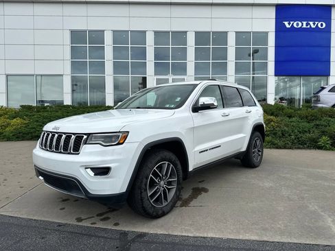 Used 2017 Jeep Grand Cherokee Limited w/ Luxury Group II AWD/4WD image 22