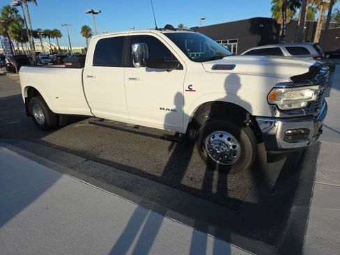 Used 2021 RAM 3500 Laramie AWD/4WD image 4