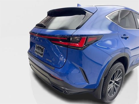 Used 2024 Lexus NX 250 FWD image 18
