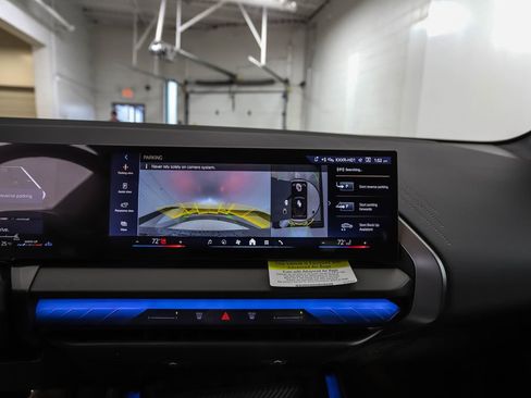 New 2026 BMW X3 xDrive30 w/ Premium Package image 18