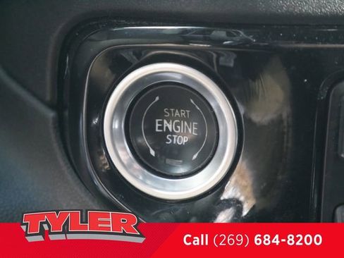 Used 2022 Chevrolet Silverado 1500 LT w/ Z71 Off-Road Package image 30