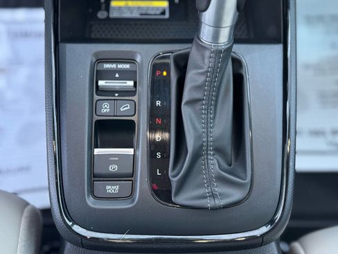 Used 2024 Honda CR-V EX-L image 17