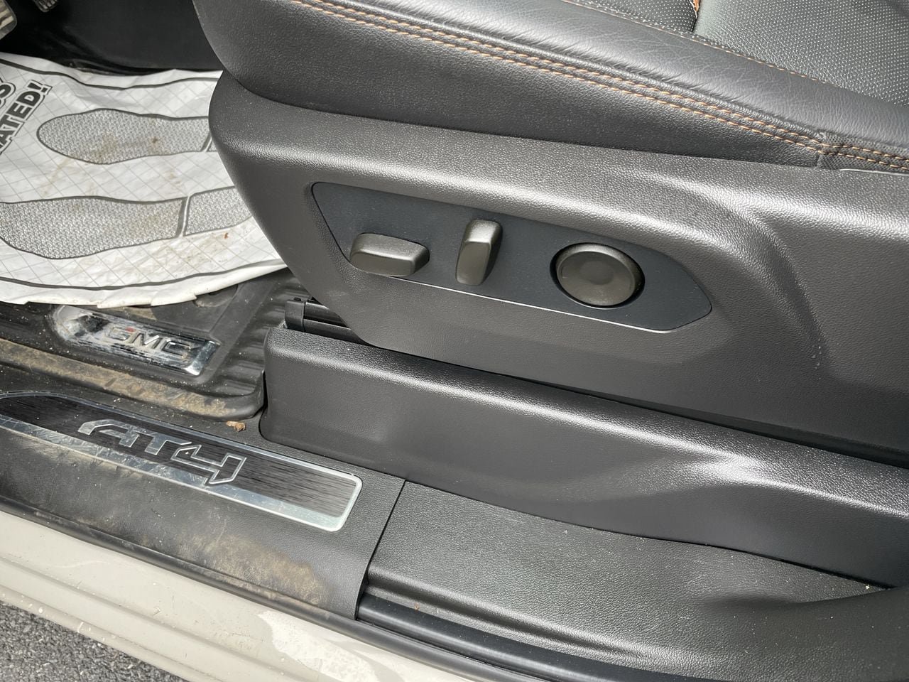 Used 2026 GMC Sierra 1500 AT4 AWD/4WD image 12