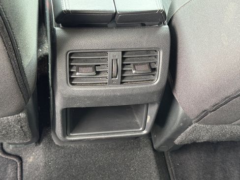 Used 2021 Nissan Rogue S image 15