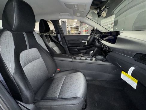 New 2026 Nissan Sentra SV w/ SV Convenience Package image 7