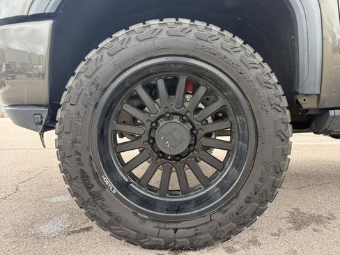 Used 2022 GMC Sierra 3500 AT4 w/ AT4 Premium Plus Package image 26