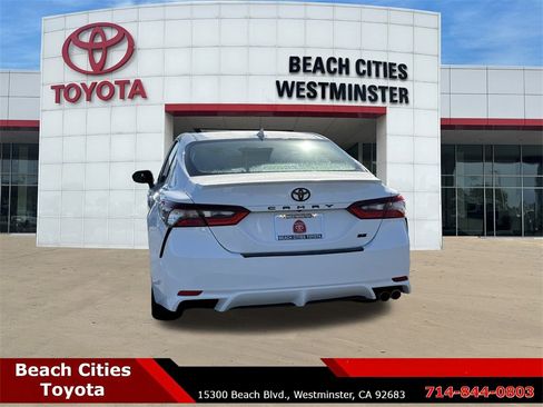 Certified 2023 Toyota Camry SE image 9
