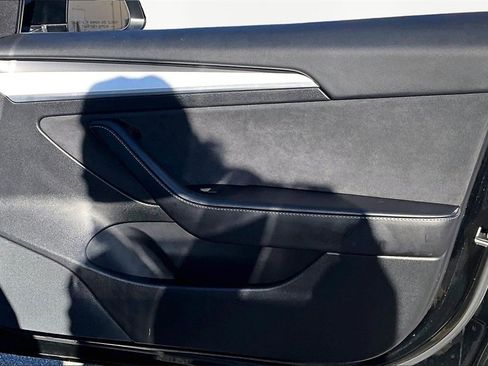 Used 2021 Tesla Model 3 Long Range image 23