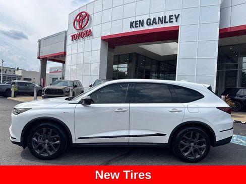 Used 2023 Acura MDX A-Spec AWD/4WD image 3