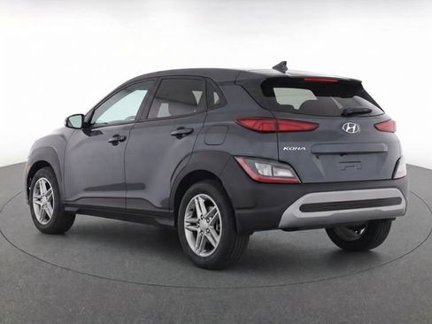 Used 2022 Hyundai Kona SE w/ Cargo Package FWD image 7
