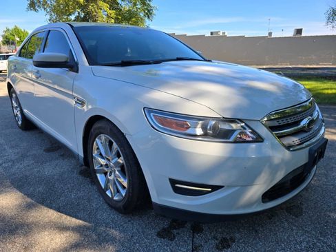 Used 2010 Ford Taurus SEL FWD image 3