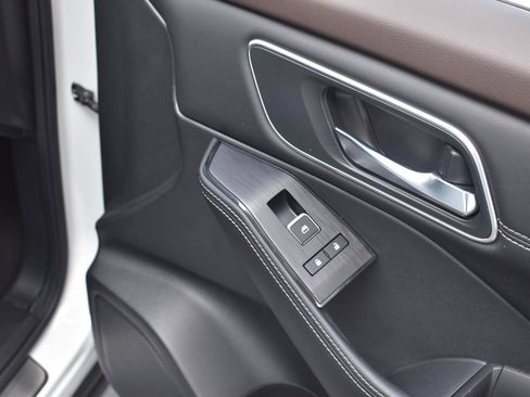 Used 2023 Nissan Rogue Platinum w/ Platinum Premium Package FWD image 71