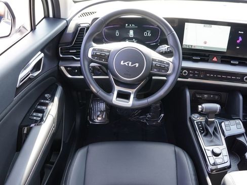 Certified 2023 Kia Sportage EX image 18