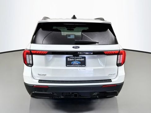 Certified 2025 Ford Explorer ST-Line AWD/4WD image 6