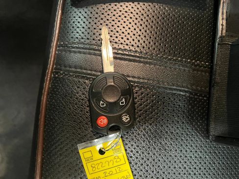 Used 2012 Lincoln MKZ image 50