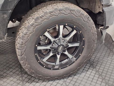 Used 2022 Ford F250 XLT w/ Black Appearance Package AWD/4WD image 27